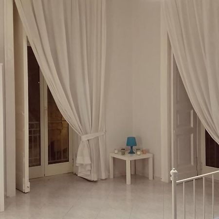 Ferienwohnung Napule Neapel Zimmer foto